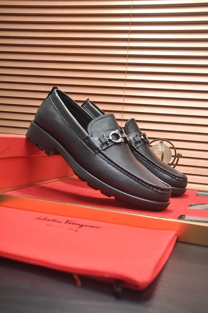 Men's shoes 💰560💶[Ferragamo/Ferragamu] (high-end Niuli) New 🍀 Ferragamo* - top version Ferragamo's classic formal leather shoes! Made of imported original cowhide, the inner top layer is comfortable cowhide lining! Original wear-resistant rubber outsole! High quality products! Code number 38-45 (45 customized)
